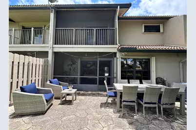 9023 Vineyard Lake Dr #0, Plantation, FL 33324 - Photo 32