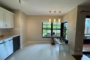 9023 Vineyard Lake Dr, Plantation, FL 33324 - Photo 8