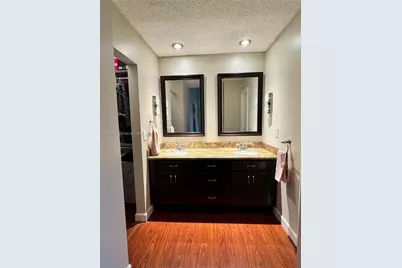 9023 Vineyard Lake Dr #0, Plantation, FL 33324 - Photo 20