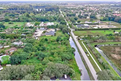 76 SW Ave, Davie, FL 33314 - Photo 12