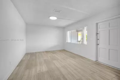 2101 NE 68th St #202, Fort Lauderdale, FL 33308 - Photo 8