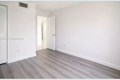 240 W Park Dr #205-4, Miami, FL 33172 - Photo 10