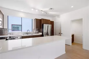 113 NE 6, Fort Lauderdale, FL 33304 - Photo 10