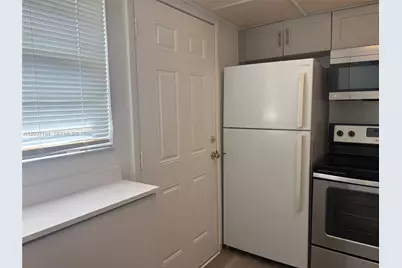 2790 NE 201st Ter #H101, Aventura, FL 33180 - Photo 2