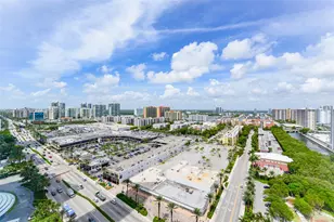 17201 Collins Ave, Sunny Isles Beach, FL 33160 - Photo 10