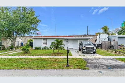 1838 Lauderdale Manor Dr, Fort Lauderdale, FL 33311 - Photo 2