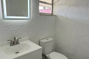 1400 NE 191st St, Miami, FL 33179 - Photo 6