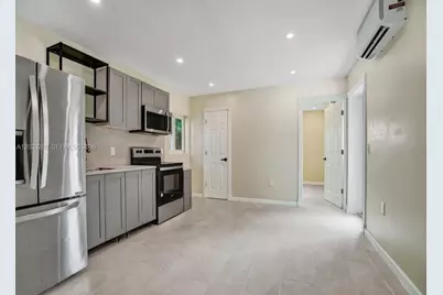 2442 Garfield St #4, Hollywood, FL 33020 - Photo 2