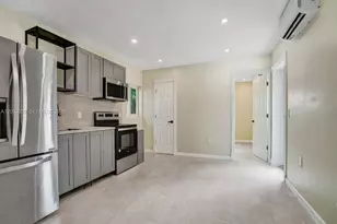 2442 Garfield St, Hollywood, FL 33020 - Photo 2