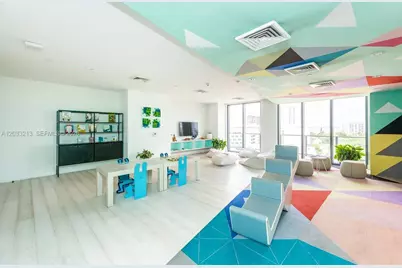 121 NE 34th St #1015, Miami, FL 33137 - Photo 16