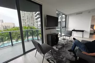 121 NE 34th St, Miami, FL 33137 - Photo 2