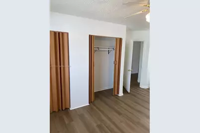 9761 W Heather Ln, Miramar, FL 33025 - Photo 4