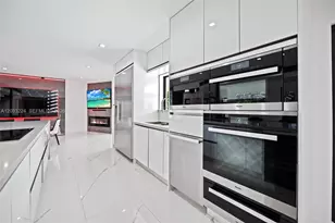 1942 NE 119th Rd, North Miami, FL 33181 - Photo 28