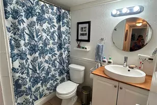 10284 NW 9th St Cir, Miami, FL 33172 - Photo 22