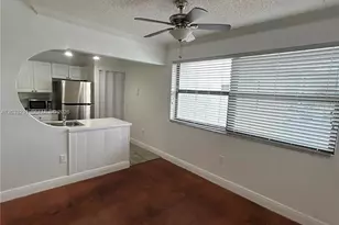 10284 NW 9th St Cir, Miami, FL 33172 - Photo 28