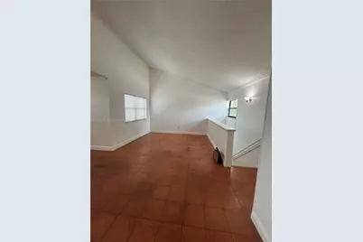10284 NW 9th St Cir #204, Miami, FL 33172 - Photo 6
