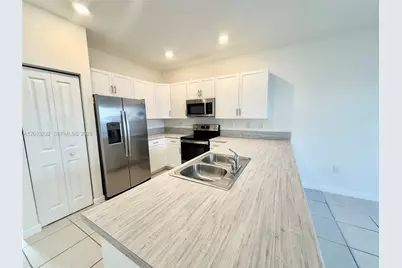 11119 W 34th Way #11119, Hialeah, FL 33018 - Photo 8