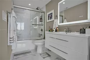 770 NE 69th St, Miami, FL 33138 - Photo 12