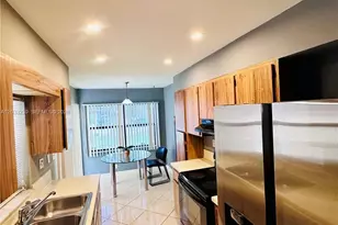 8203 NW 100th Dr, Tamarac, FL 33321 - Photo 10