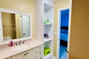 8203 NW 100th Dr, Tamarac, FL 33321 - Photo 14