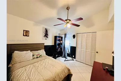 8203 NW 100th Dr, Tamarac, FL 33321 - Photo 18