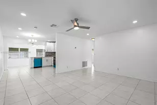 7505 NW 58th St, Tamarac, FL 33321 - Photo 8