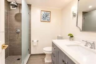 5700 Collins Ave, Miami Beach, FL 33140 - Photo 24