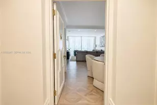 5700 Collins Ave, Miami Beach, FL 33140 - Photo 10