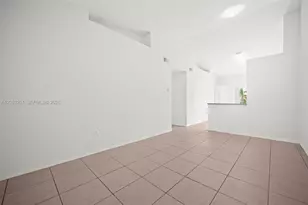 6900 NW 179th St, Hialeah, FL 33015 - Photo 8