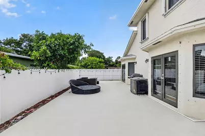 448 NW 15th Way, Fort Lauderdale, FL 33311 - Photo 32