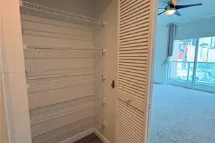 253 NE 2nd St, Miami, FL 33132 - Photo 30