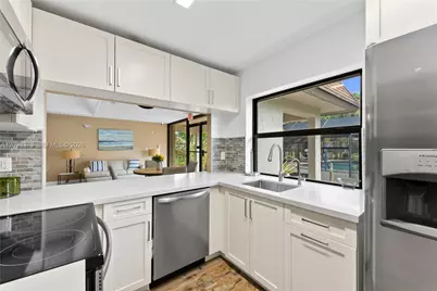 4148 N Palm Forest Dr N, Delray Beach, FL 33445 - Photo 24