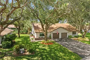 4148 N Palm Forest Dr N, Delray Beach, FL 33445 - Photo 1