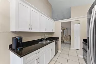 4148 N Palm Forest Dr N, Delray Beach, FL 33445 - Photo 4