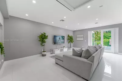 1209 NE 96th St #1209, Miami Shores, FL 33138 - Photo 10