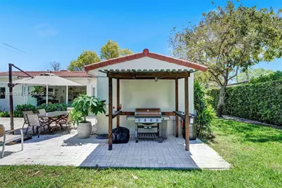 11 NW 97th St, Miami Shores, FL 33150 - Photo 10