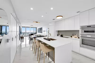 700 NE 24th St #5306, Miami, FL 33137 - Photo 2