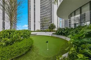 700 NE 24th St, Miami, FL 33137 - Photo 32