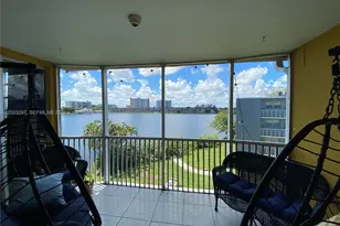 1660 NE 191st St, Miami, FL 33179 - Photo 1