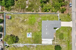 910 Richmond Ave N, Lehigh Acres, FL 33972 - Photo 18
