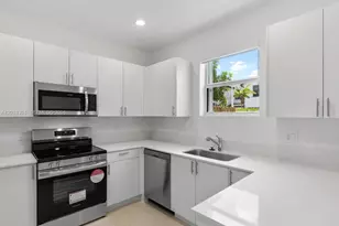 106 SW 184th Pl, Pembroke Pines, FL 33029 - Photo 6