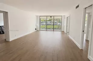 4261 W Palm Aire Dr, Pompano Beach, FL 33069 - Photo 2