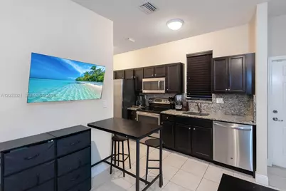 17146 SW 93rd St, Miami, FL 33196 - Photo 6
