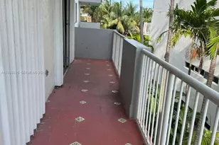 7832 Collins Ave, Miami Beach, FL 33141 - Photo 16