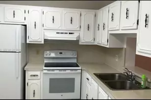 201 SE 11th Terrace, Dania Beach, FL 33004 - Photo 2