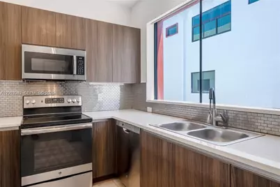 113 NE 6 St. #2123, Fort Lauderdale, FL 33304 - Photo 4