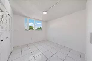 8050 NW 8th St, Miami, FL 33126 - Photo 10