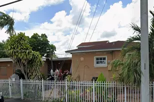 9039 SW 34th St, Miami, FL 33165 - Photo 4