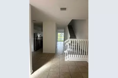 2819 SE 1st Dr #9, Homestead, FL 33033 - Photo 10