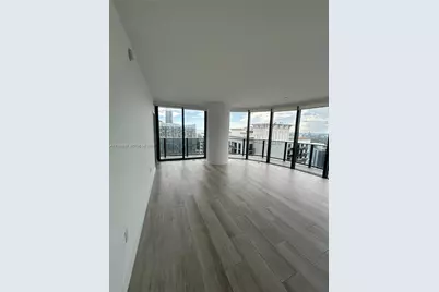 55 SW 9th St #3506, Miami, FL 33130 - Photo 1